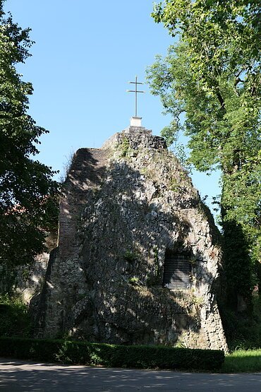 Mangoldfelsen in der Promenade